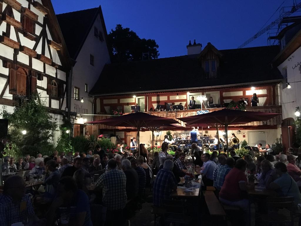 Hotel Zum Schwarzen Ross Und Gutmann Zur Post Hilpoltstein Bagian luar foto