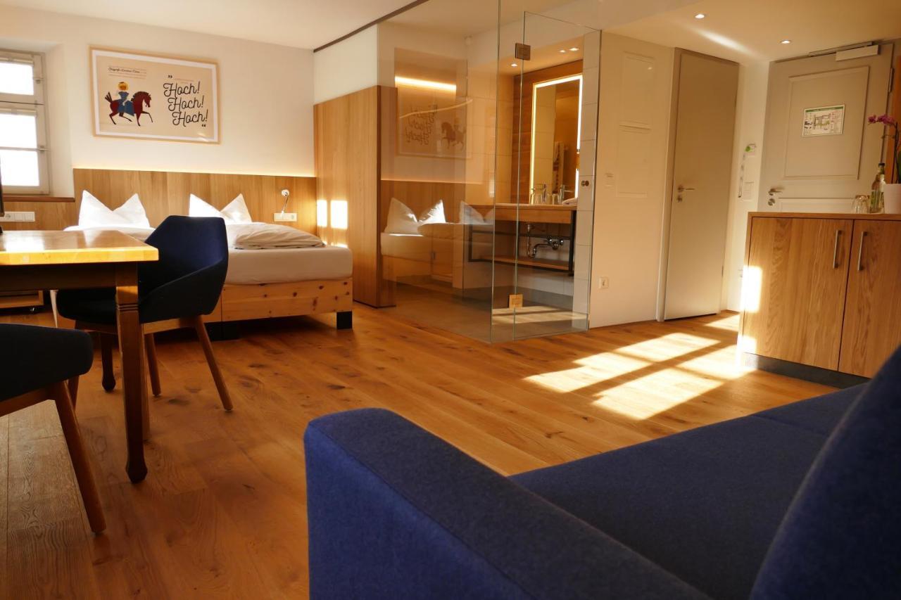 Hotel Zum Schwarzen Ross Und Gutmann Zur Post Hilpoltstein Bagian luar foto